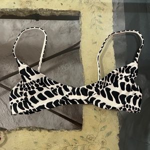 Benoa swim top $50 small new